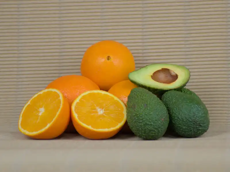 Boîte Mixte 15 kg (13 kg oranges + 2 kg avocats)