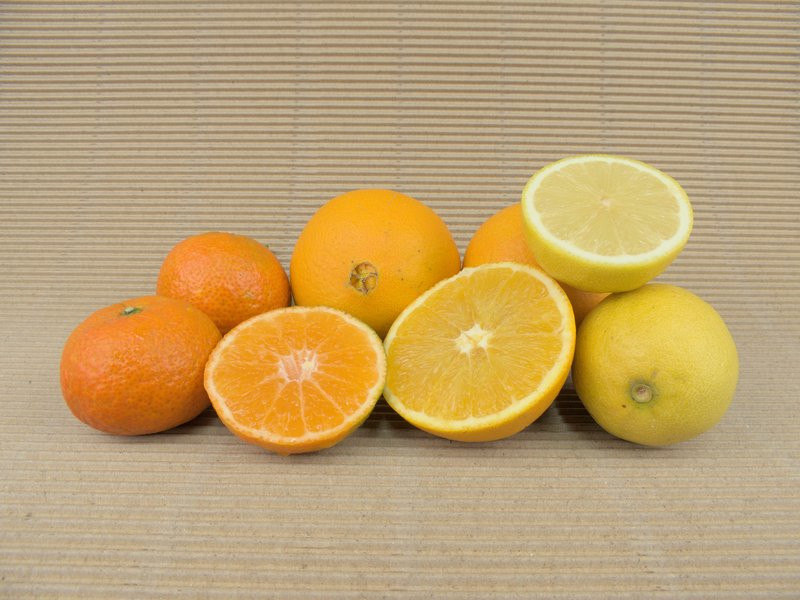 Boîte Mixte 20 kg (5 kg oranges + 13 kg mandarines + 2 kg citrons)